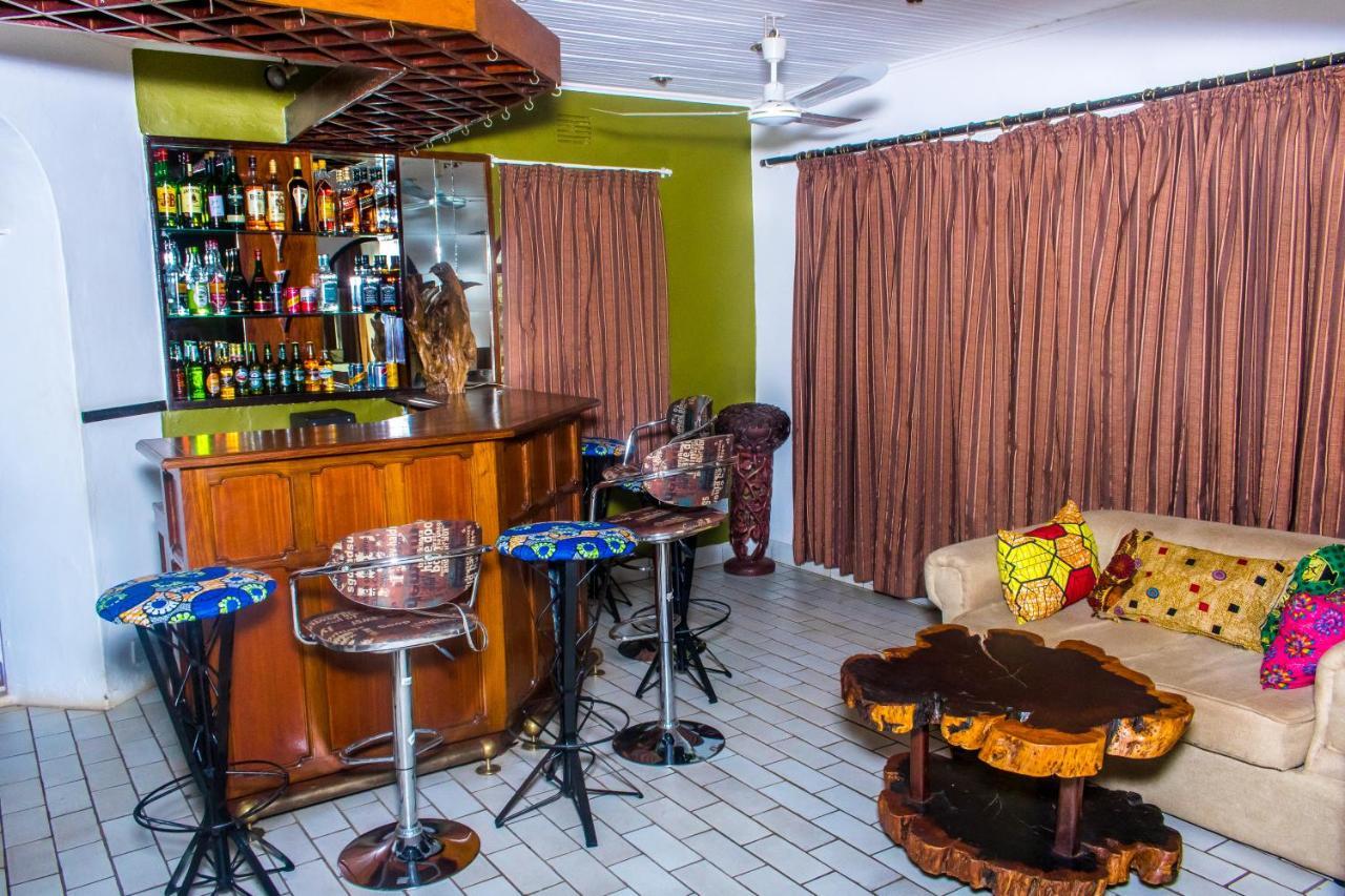 The Ad Lib Executive Lodge Lilongwe Extérieur photo