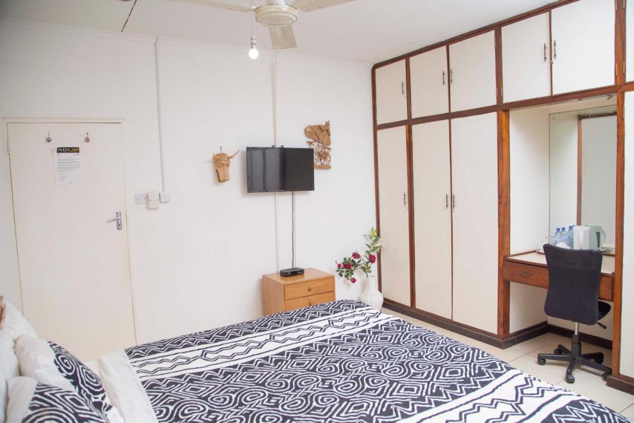 The Ad Lib Executive Lodge Lilongwe Extérieur photo