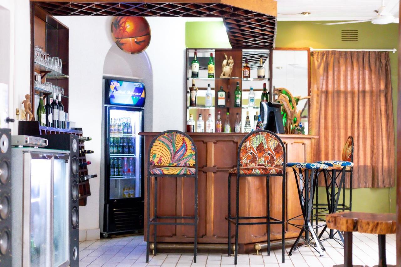 The Ad Lib Executive Lodge Lilongwe Extérieur photo
