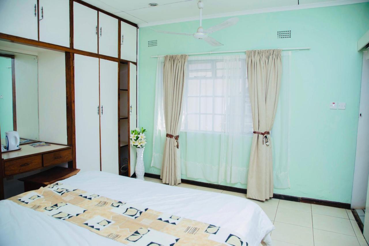 The Ad Lib Executive Lodge Lilongwe Extérieur photo